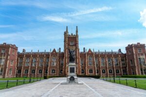 毕业等级“Pass”还是“Honours”？揭秘英澳留学圈不为人知的学历等级修补内幕